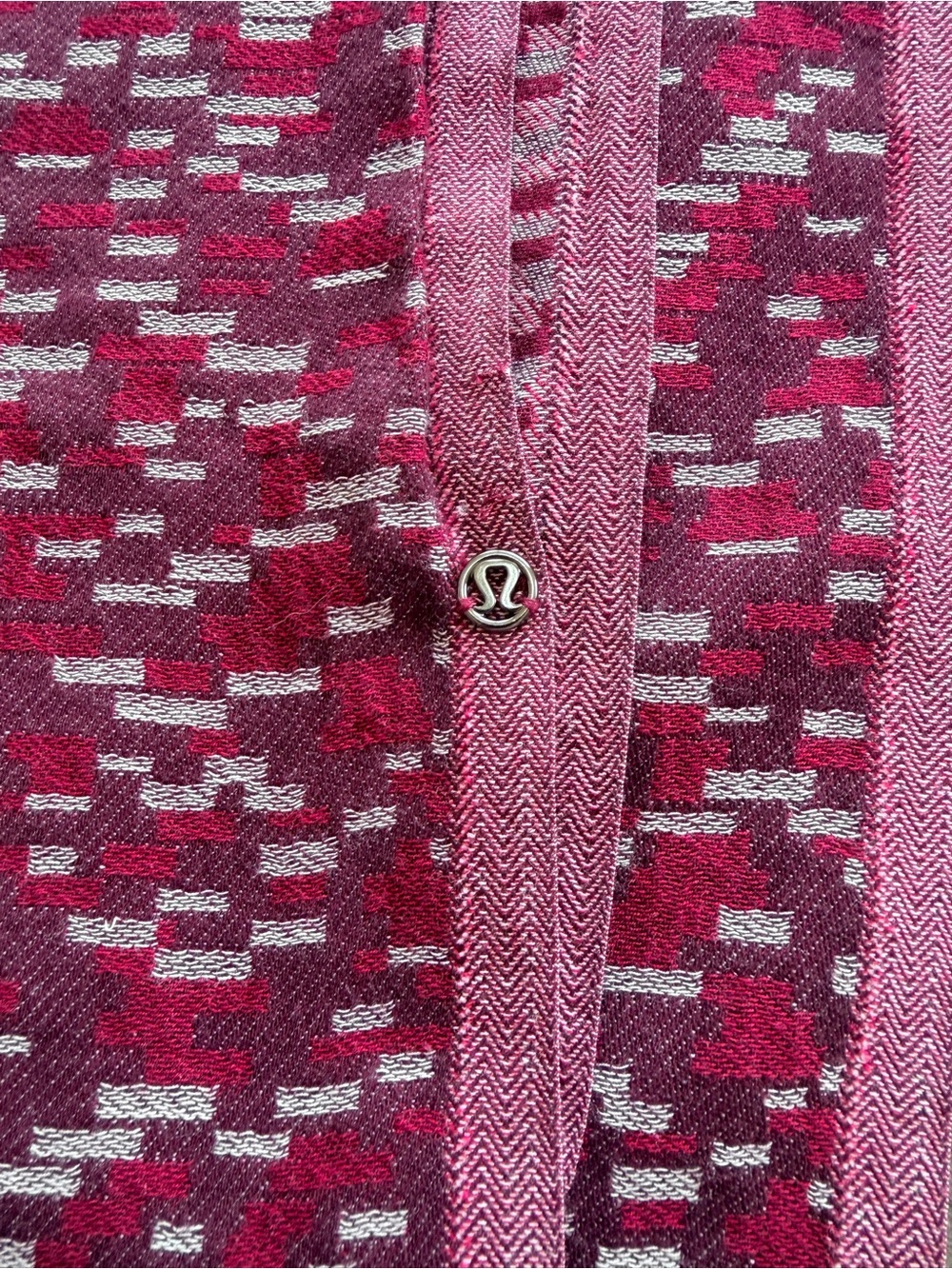 Lululemon Sun to Moon Scarf - Picture 9 of 9